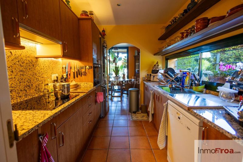 Foto f2fedecc-5d7a-432c-830e-7cc688e04c9c. Casa amb aparcament piscina a Navata