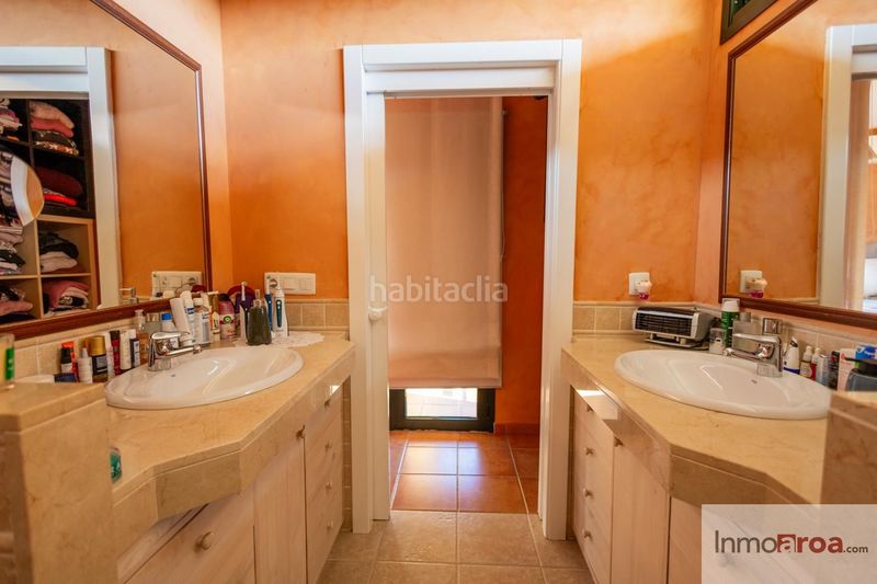 Foto f991e236-e688-43fe-af8a-55327613b96e. Casa amb aparcament piscina a Navata