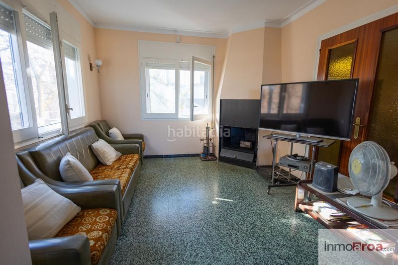 Foto 02fbdd96-f3a0-4efd-a7ba-1f60d0613120. Casa amb aparcament piscina a Banyoles