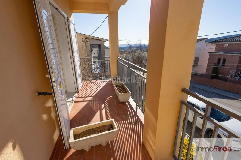 Foto 9e352794-4c96-4df2-ac50-4b3de397ecf1. Casa amb aparcament piscina a Banyoles