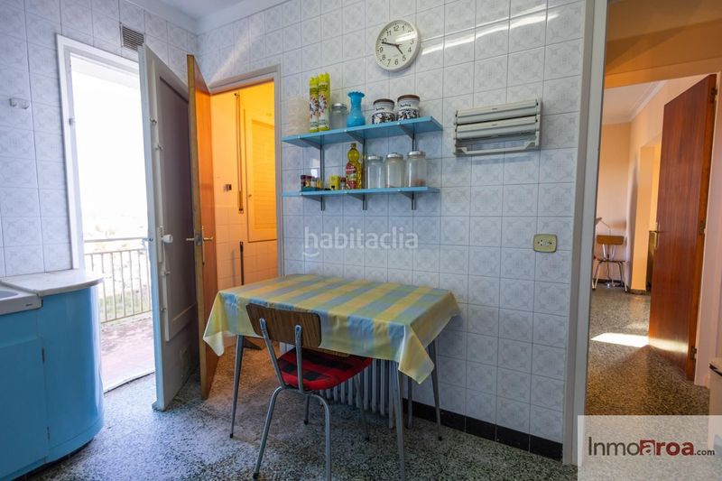 Foto cf0d1acd-4931-42f6-8e0a-01776fda2936. Casa amb aparcament piscina a Banyoles