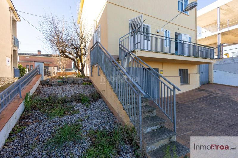 Foto d543db55-1c7a-495a-84d9-39071ef4db4f. Casa amb aparcament piscina a Banyoles