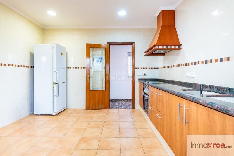 Foto c190a718-d73b-4644-bdd7-644f16caa07b. Piso  en betera en Centro Bétera