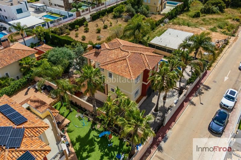 Foto bba3ec5e-59e2-41c8-9027-036a8a88f0c5. Casa amb calefacció aparcament piscina a La Conarda-Montesano Bétera