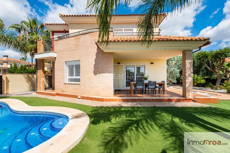 Foto f043fc42-2363-49fe-87fd-d4231a9b3145. Casa amb calefacció aparcament piscina a La Conarda-Montesano Bétera