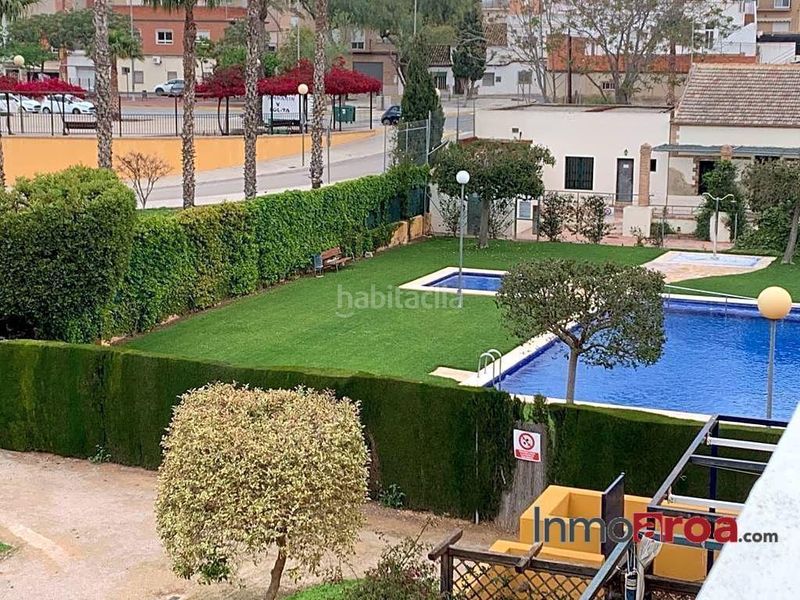 Foto 54b94716-e2b5-45d0-a058-b93908c29e1a. Tríplex amb piscina a Centro Bétera