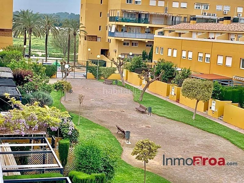 Foto d8964d52-4259-44bf-a4ad-46838d5c50bd. Tríplex amb piscina a Centro Bétera