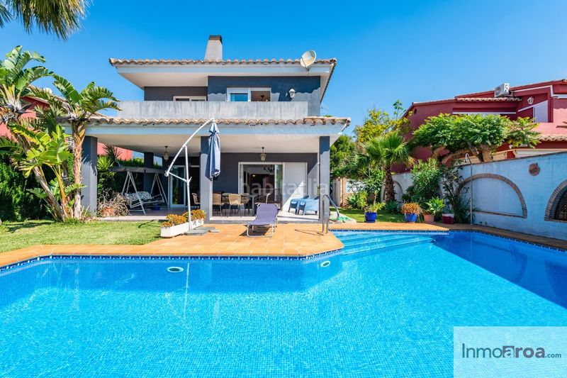 Foto e3a0fc79-1845-4516-a6f3-012b9408375c. Casa amb piscina a Heliópolis Benicasim / Benicàssim
