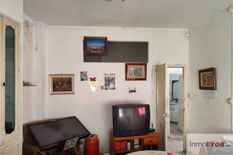 Foto dcf6b4aa-8587-4aad-8ae7-3165d619a948. Casa en la merced 4 casa a reformar con mucho potencial en Casas - Ibáñez