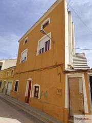 Casa a La merced 4. Casa a reformar con mucho potencial