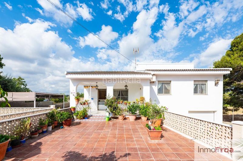 Foto b39b3f5d-a22c-4894-82e4-f6c916261c4a. Casa a Camí de Paterna-Lloma del Calderer Bétera
