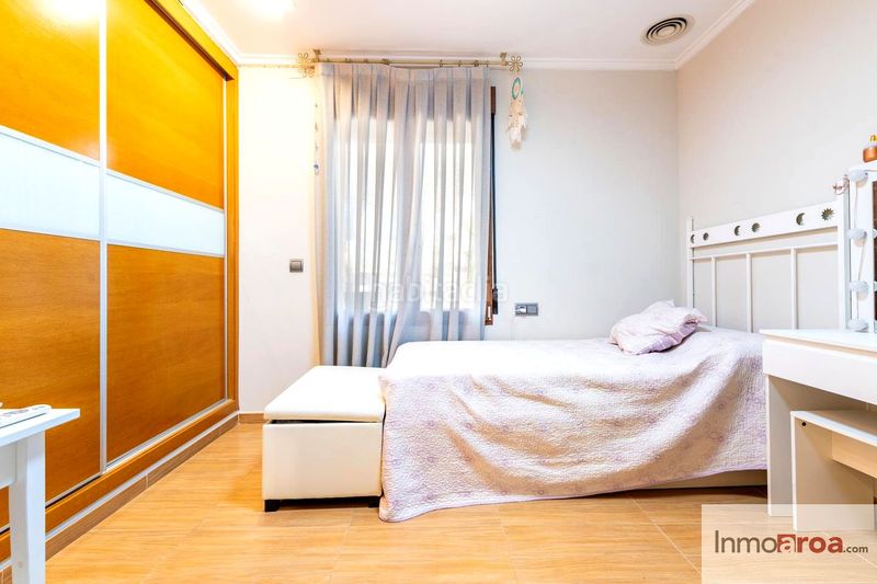 Foto 5a27c0b6-d801-40f0-a769-4b26217b2a88. Casa a Centro Bétera