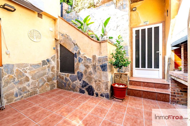 Foto a8a73f57-bdd3-49b5-8e67-f640bf0773ed. Casa a Centro Bétera