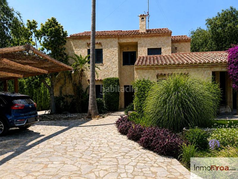 Foto 87ddd8b9-ea5c-41ef-834c-9c7e8e66e811. Casa amb piscina a Alfinach - Monasterios Puçol