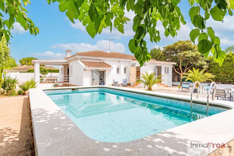 Foto de5a38a5-828f-4966-9e0a-d0e0f8a55738. Casa amb calefacció piscina a El Carme-Sant Agustí-Bonavista Eliana (l´)