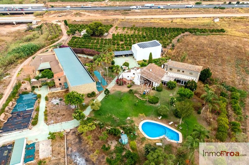 Foto 70e46edc-6abc-4628-903c-29721cdcbd5d. Maison avec piscine dans Los Pinares-La Masia Bétera