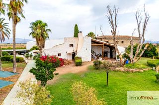Casa a Los Pinares-La Masia. Espectacular finca de 45.000 m en betera