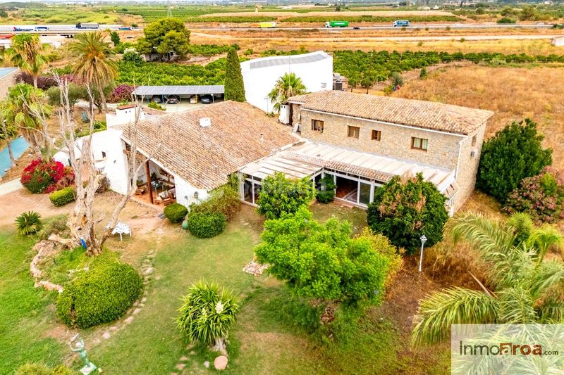 Foto 8d91d02d-273d-4ecf-9fde-81fe34a8a485. Maison avec piscine dans Los Pinares-La Masia Bétera