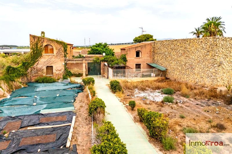 Foto addae83c-0252-49f3-876a-ab74b84c0144. Maison avec piscine dans Los Pinares-La Masia Bétera