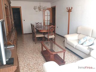Appartement  Calle d'aragó. Piso y garaje centro castellón plana