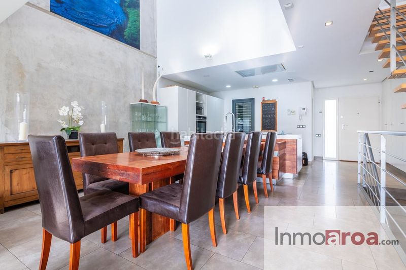 Foto 38f53c54-f32d-43e9-ba54-122fc30ab368. Casa amb aparcament piscina a Platja de la Pobla de Farnals Pobla de Farnals (la)