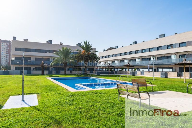 Foto 3c5ab0d0-97ae-4125-a0b1-c81838ed6ba8. Casa amb aparcament piscina a Platja de la Pobla de Farnals Pobla de Farnals (la)