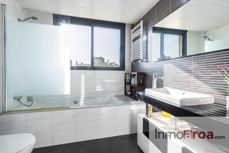 Foto b3915109-9f74-40d7-b0ab-e447ed629b70. Casa amb aparcament piscina a Platja de la Pobla de Farnals Pobla de Farnals (la)