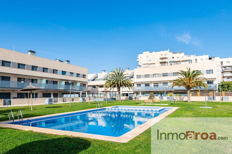 Foto ea414bd2-eef2-41b0-b6f2-37231f2e8349. Casa amb aparcament piscina a Platja de la Pobla de Farnals Pobla de Farnals (la)