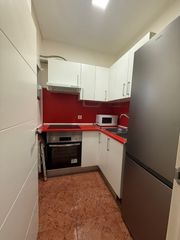Miete Etagenwohnung in Calle lepe 21. Piso amueblado