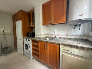 Affitto Appartamento  Calle úbeda. Vivienda reformada para entrar