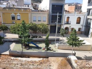 Casa a Vall d´Uixó (la). Adosado de cuatro plantas sin terminar en zona del angel