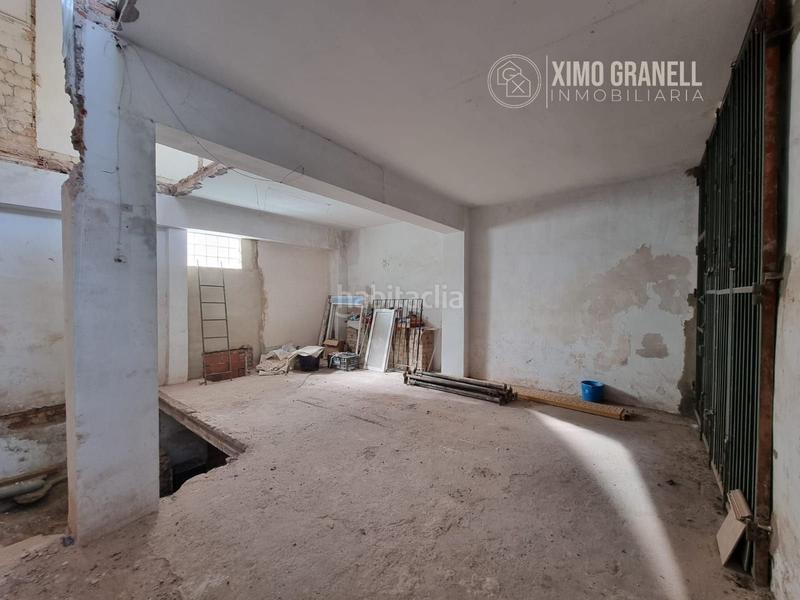 Foto b5a883ac-e423-46ab-8922-6fb4fe465e00. Casa adosado de cuatro plantas sin terminar en zona del angel en Vall d´Uixó (la)