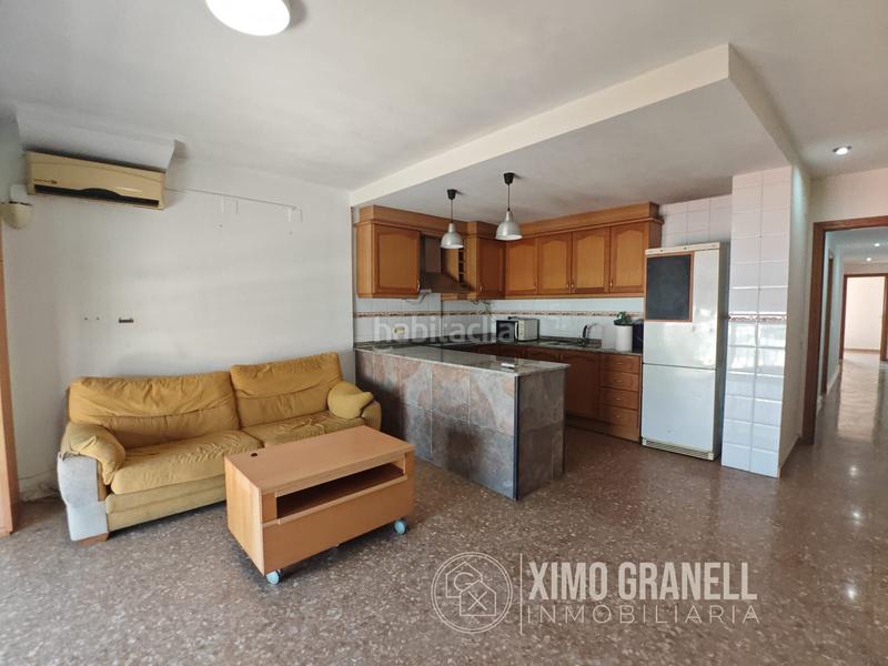 Foto c72228e9-351d-492d-9001-1db704025f7e. Piso  con garaje, trastero y ascensor en Onda