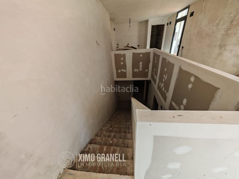 Foto 1593568f-a051-42bf-a6e5-1a1a4d9cbf3d. Casa vivienda unifamiliar en el poligono iii de la vall duixó con garaje, patio, buhardilla y gran terraza en Vall d´Uixó (la)