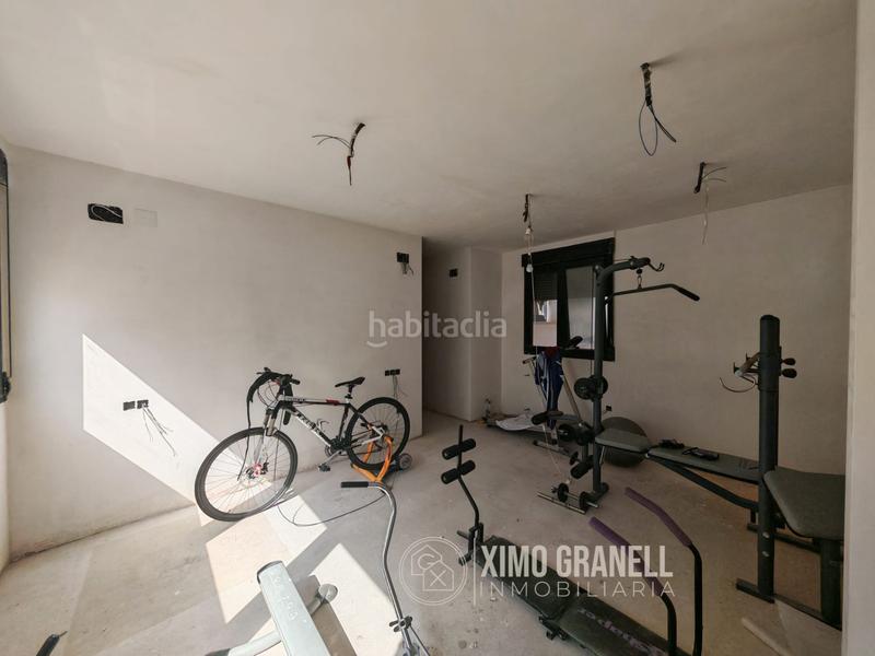 Foto 685c084d-5875-4383-a25c-64fce2050c1f. Casa vivienda unifamiliar en el poligono iii de la vall duixó con garaje, patio, buhardilla y gran terraza en Vall d´Uixó (la)