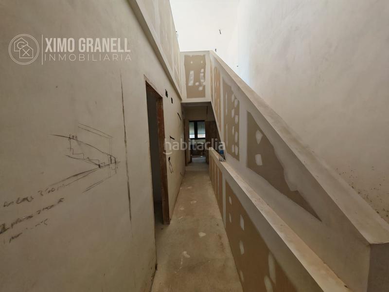 Foto c469763b-e684-4134-8c49-290f28b8c03d. Casa vivienda unifamiliar en el poligono iii de la vall duixó con garaje, patio, buhardilla y gran terraza en Vall d´Uixó (la)