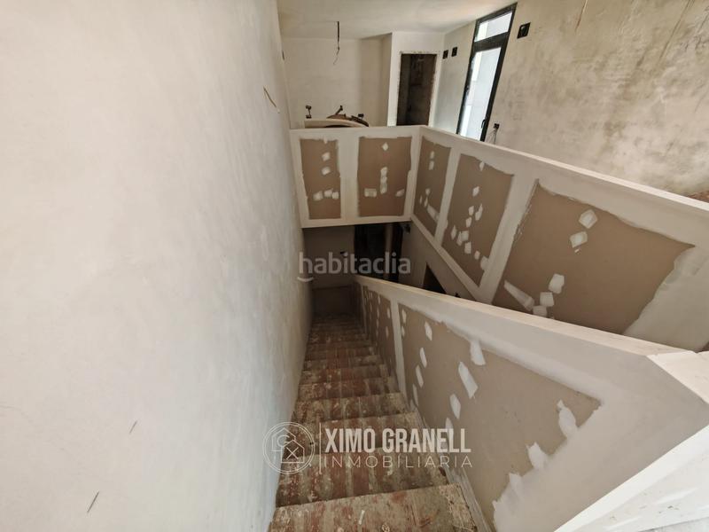 Foto c85b68c2-bc2b-4726-aacc-1ec785a072d8. Casa vivienda unifamiliar en el poligono iii de la vall duixó con garaje, patio, buhardilla y gran terraza en Vall d´Uixó (la)
