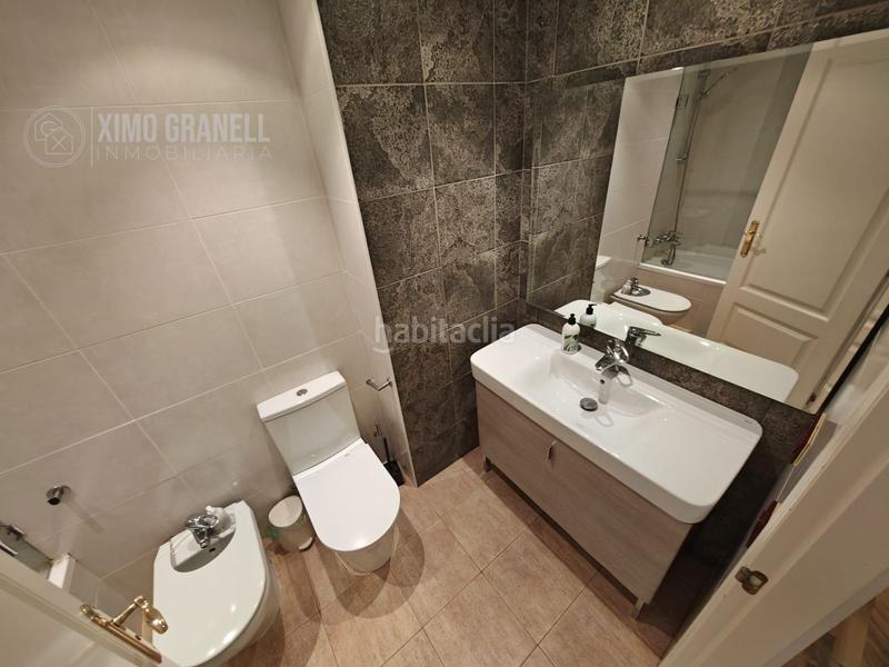 Foto 099863f0-3697-40a6-9da3-a06d67cf9929. Casa  de tres plantas en la zona del angel con jardín, garaje y dos terrazas. en Vall d´Uixó (la)