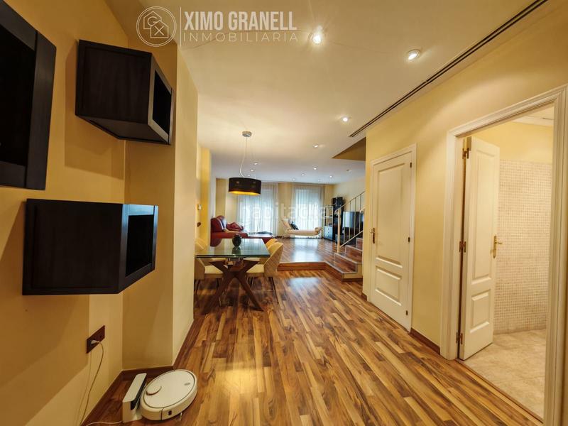 Foto 0c8dc88b-d870-4903-a18d-dea4682a35c3. Casa  de tres plantas en la zona del angel con jardín, garaje y dos terrazas. en Vall d´Uixó (la)