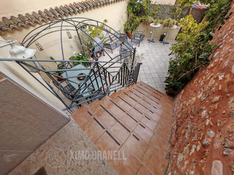 Foto 3ff26987-330b-4e4d-b35d-c6bd8203a51b. Casa  de tres plantas en la zona del angel con jardín, garaje y dos terrazas. en Vall d´Uixó (la)