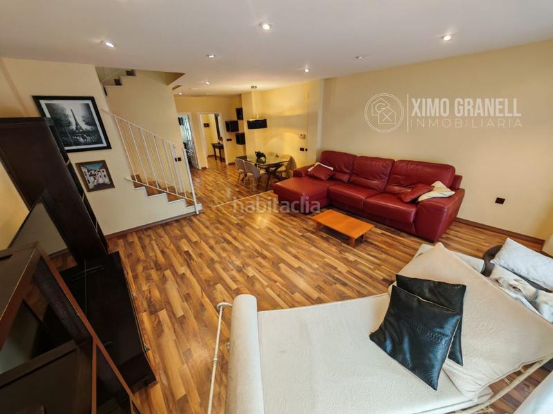 Foto ec9bfb84-7424-4984-808d-deacad8c1ac9. Casa  de tres plantas en la zona del angel con jardín, garaje y dos terrazas. en Vall d´Uixó (la)