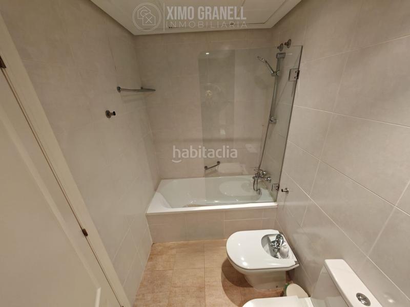 Foto fc1e1e5b-bff8-4197-83d6-e9a0314daa35. Casa  de tres plantas en la zona del angel con jardín, garaje y dos terrazas. en Vall d´Uixó (la)