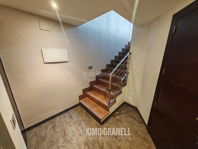 Foto cf375ba8-83d2-4504-bf7c-ad7e9c5493b7. Casa adosada  en residencial la cova con garaje, ascensor y dos terrazas en Vall d´Uixó (la)