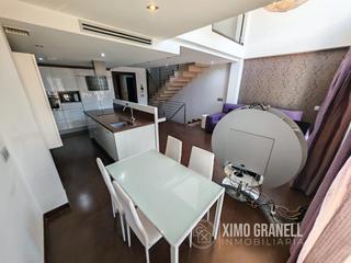 Casa adossada en Vall dUix (la). Casa adosada en residencial la cova con garaje, ascensor y dos t