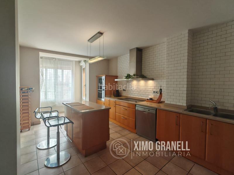 Foto 3b298759-f2ac-4930-a085-f8d5723a9ce3. Piso  de tres habitaciones y dos baños en plena zona centro de la vall duixó en Vall d´Uixó (la)