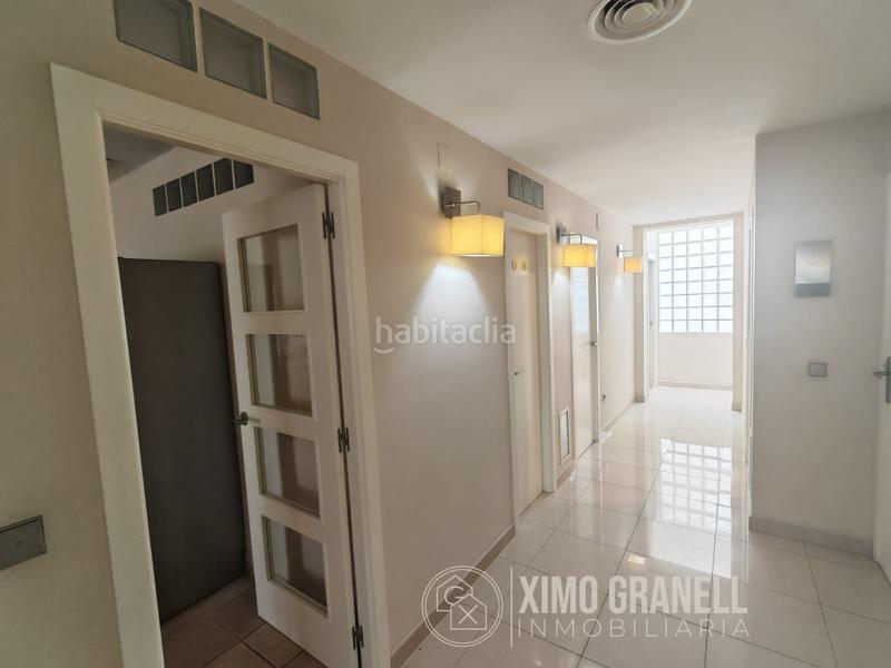 Foto ef56280f-7f56-4d4b-8eed-46fd2edb94ab. Piso  de tres habitaciones y dos baños en plena zona centro de la vall duixó en Vall d´Uixó (la)