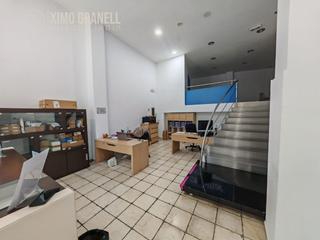 Local Comercial en Vall d´Uixó (la). Local comercial de 133 m en centro de la vall duixó