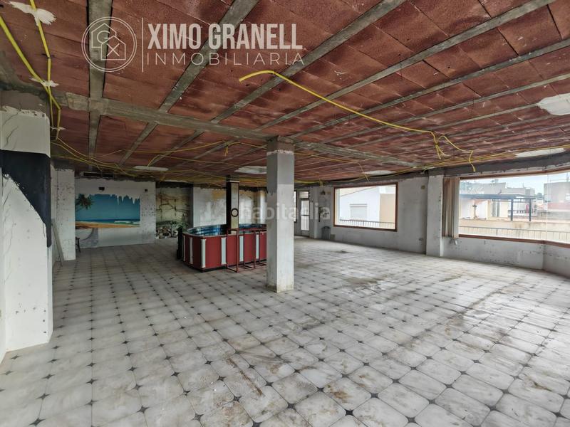 Foto 987c1499-a5df-4f30-9419-47fae3d89137. Edifici a Vall d´Uixó (la)