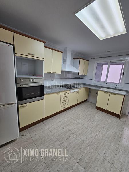 Foto b55ffa24-73aa-497d-b268-58d146158592. Piso  de tres habitaciones y dos baños en Buñol