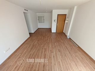 Pis a Moncófar Pueblo. Piso de tres habitaciones y dos baños con garaje en moncofar pue